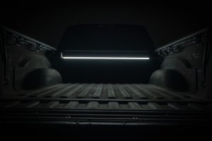 Ram 3500 Powered Bed Cover - Rough Country - Retractable